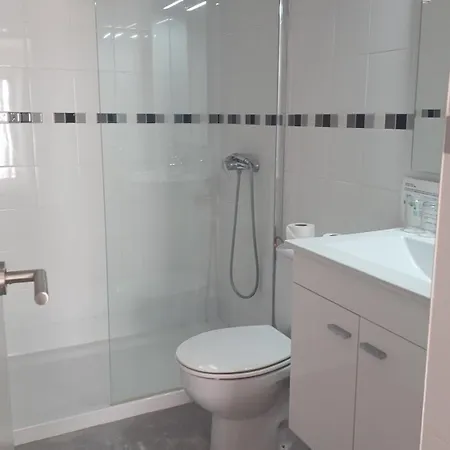 Hostal Cala Ratjada Konukevi *