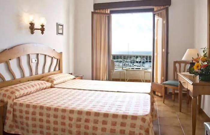 Hostal Cala Ratjada * קאלה ראטג'אדה