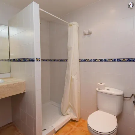Гостьовий будинок Hostal Cala Ratjada Кала-Ратхада