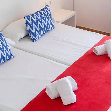 Hostal Cala Ratjada 게스트하우스