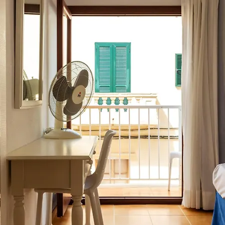 Pensjonat Hostal Cala Ratjada *