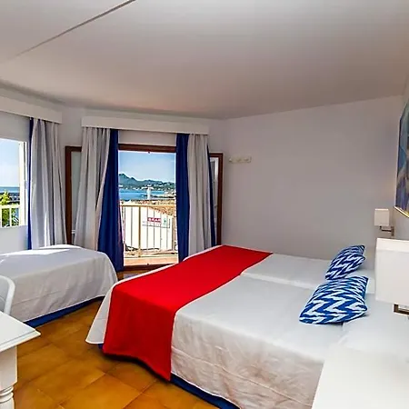 بيت ضيافة Hostal Cala Ratjada
