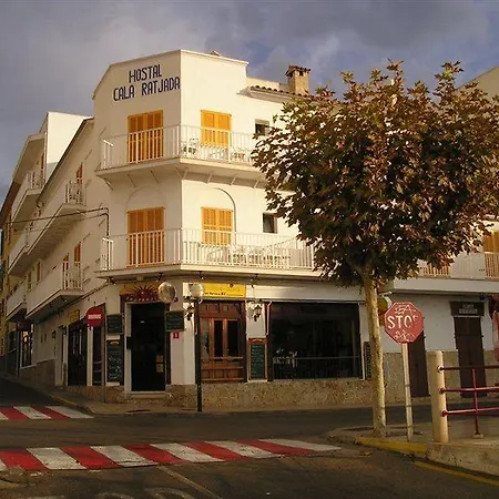 Hostal Cala Ratjada Гостьовий будинок Кала-Ратхада
