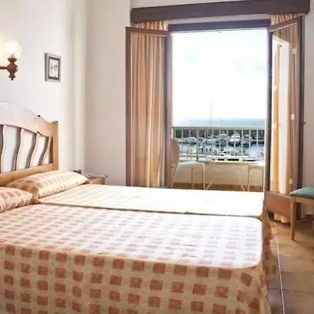 Hostal Cala Ratjada * Кала-Ратхада
