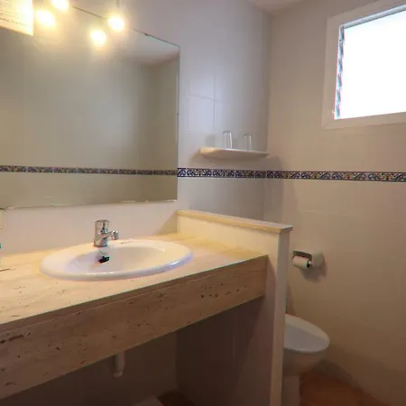 Hostal Cala Ratjada * Кала-Ратхада