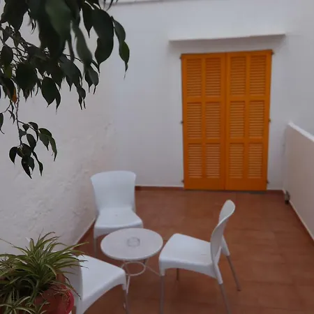 Гостевой дом Hostal Cala Ratjada Кала Ратьяда